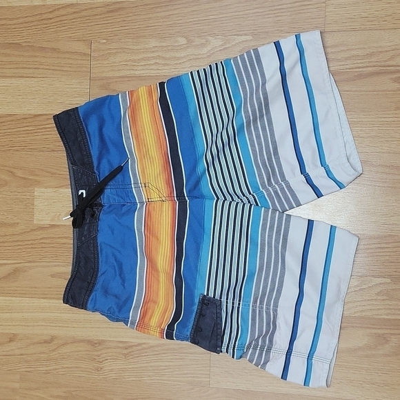 Men's Rip Curl Swim Trunks Size 28 - Picture 1 of 6